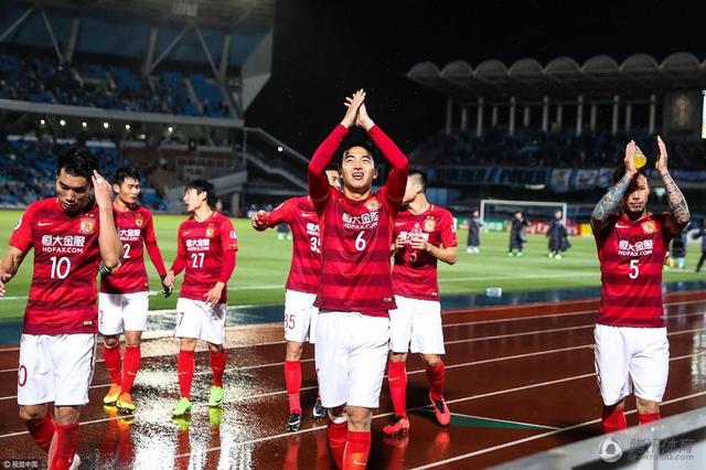 该片既是阿汤哥首部破10亿美元的电影，也是疫情期间第二部全球票房破10亿的电影，上一部是《蜘蛛侠：英雄无归》